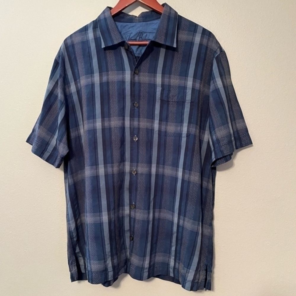 Tommy Bahama 100% Silk Button Camp Shirt Men's Medium M Blue Plaid Casual EUC